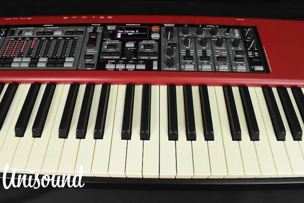 Nord Electro 5 HP 73 keys Synthesizer in Excellent Condition w-Soft Case